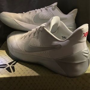 Kobe ad “Chrome” size 10.5